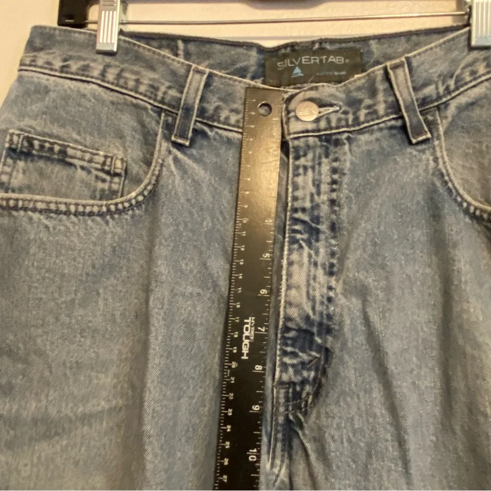 Levi’s Silver Tab‎ Men's Blue Jeans Distressed 33X32 Loose Fit Hole Back Pocket